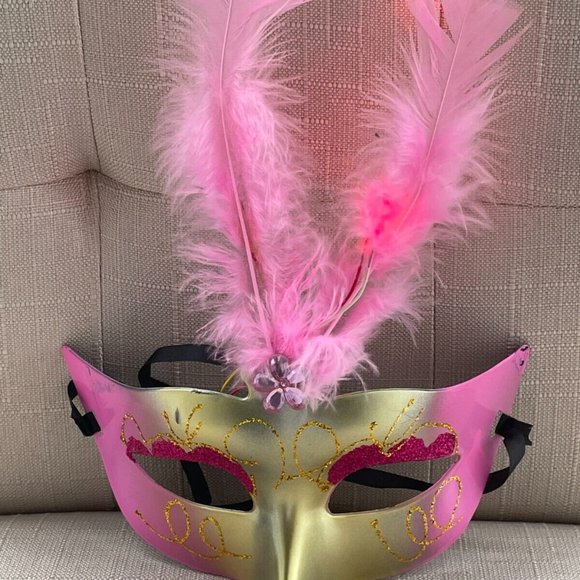 Light Up Mask Pink Faux Feather Party Mask Women Masquerade Eye Mask - Picture 5 of 11